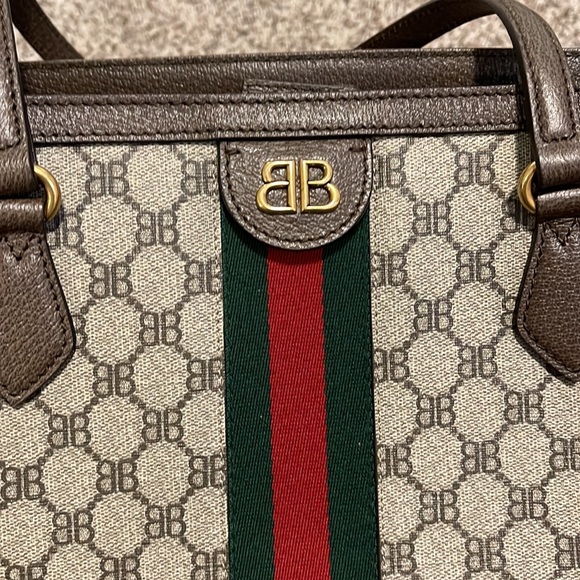 Gucci and balenciaga collab. I used this bag once. It comes with dust bag. - Picture 4 of 11
